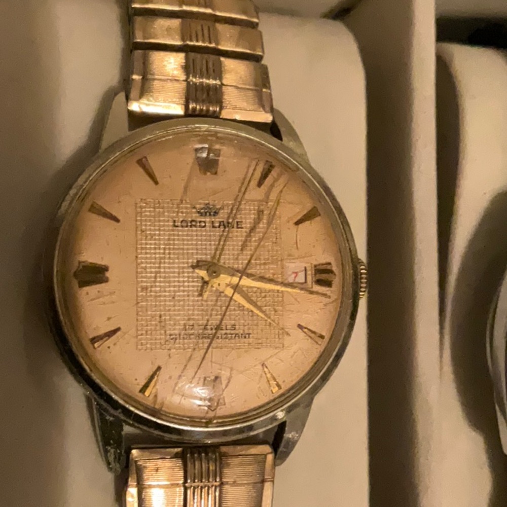 Vintage automatic Lord Lane Date Gold Tone Runs